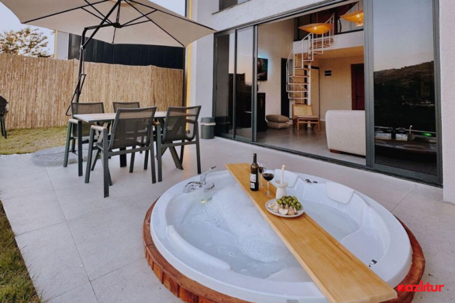 Jakuzili Bungalov Balayı Tatili